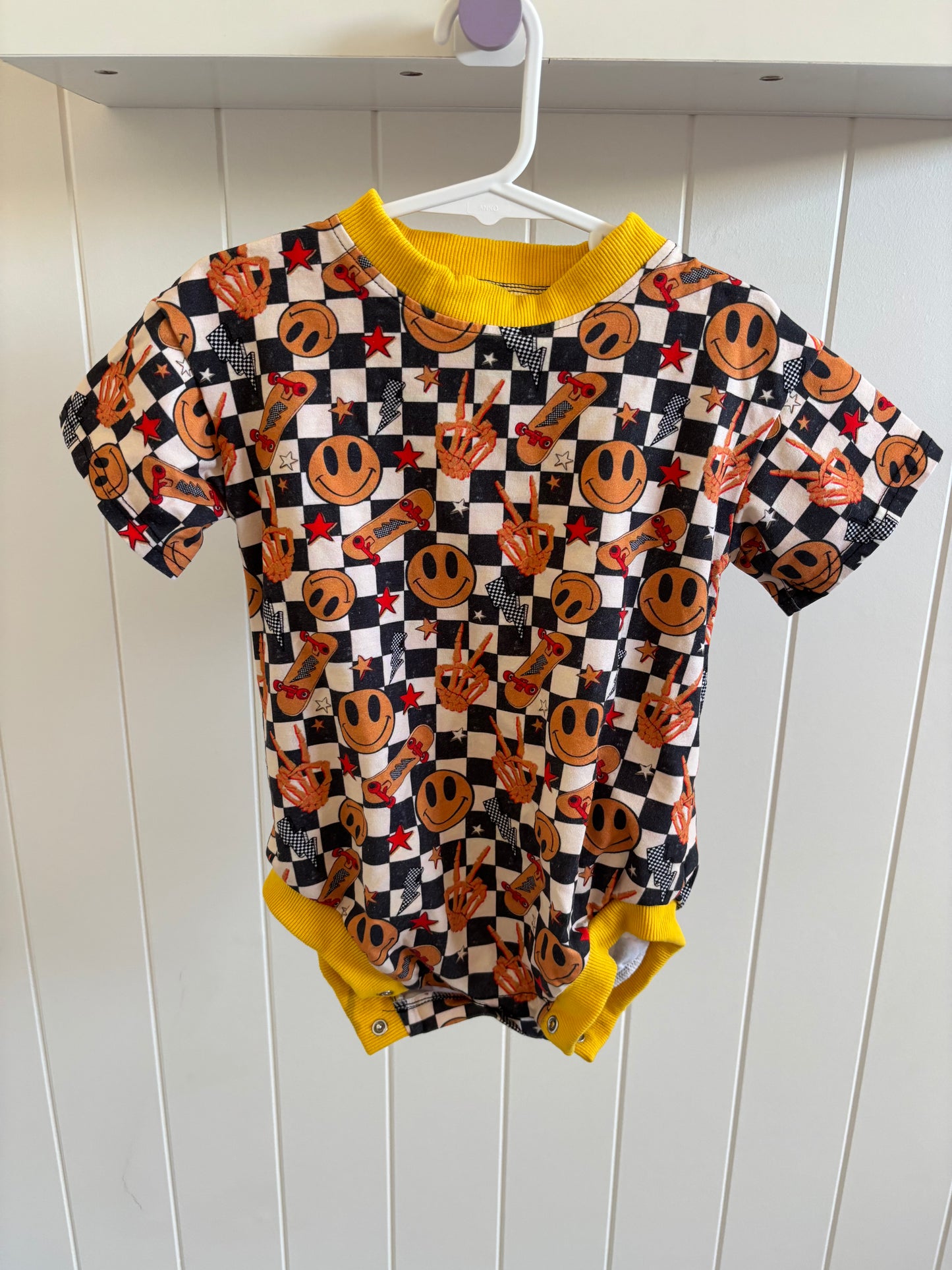 EUC Size 2 - Unbranded