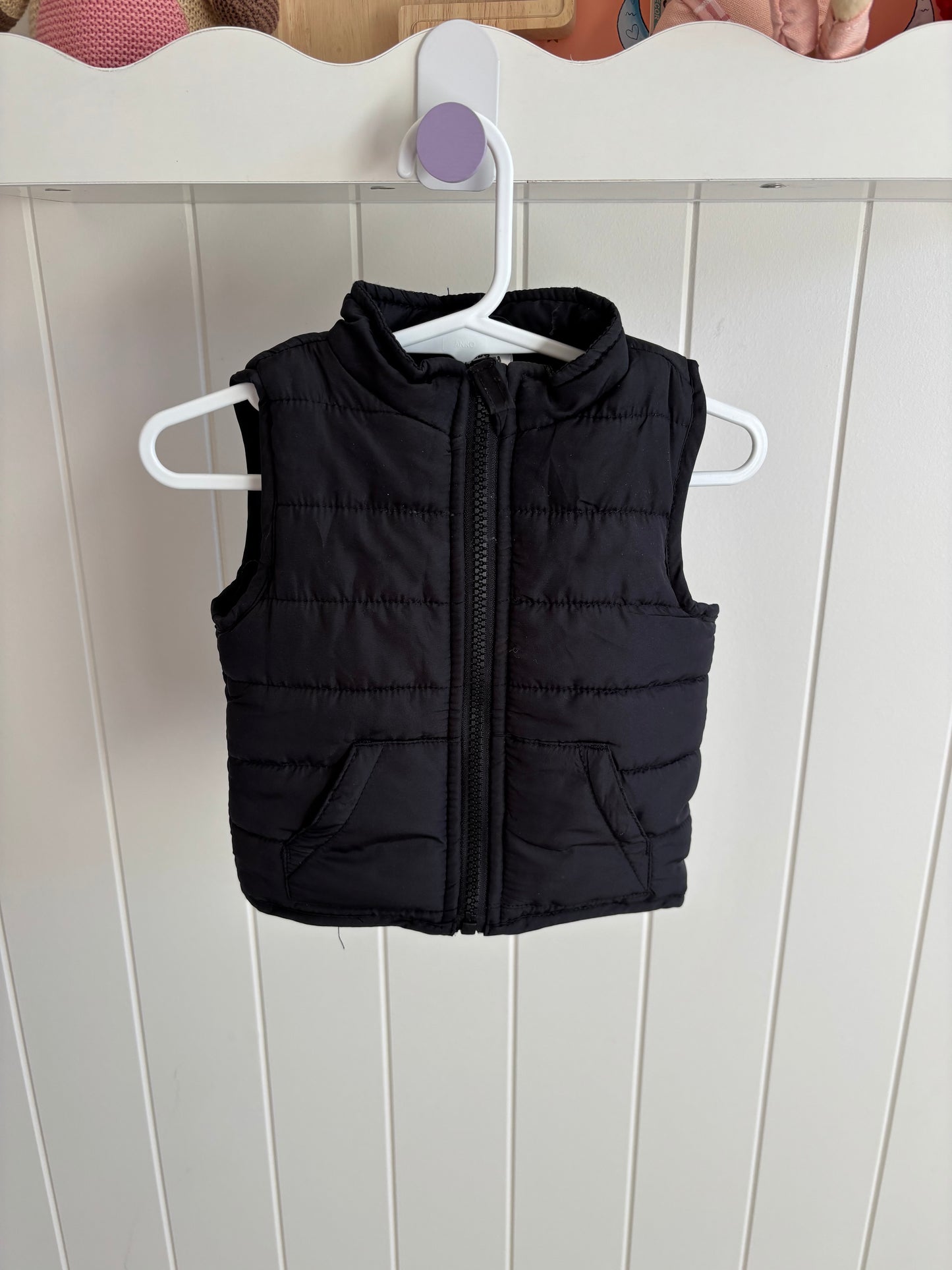 EUC Size 000 - Baby Berry