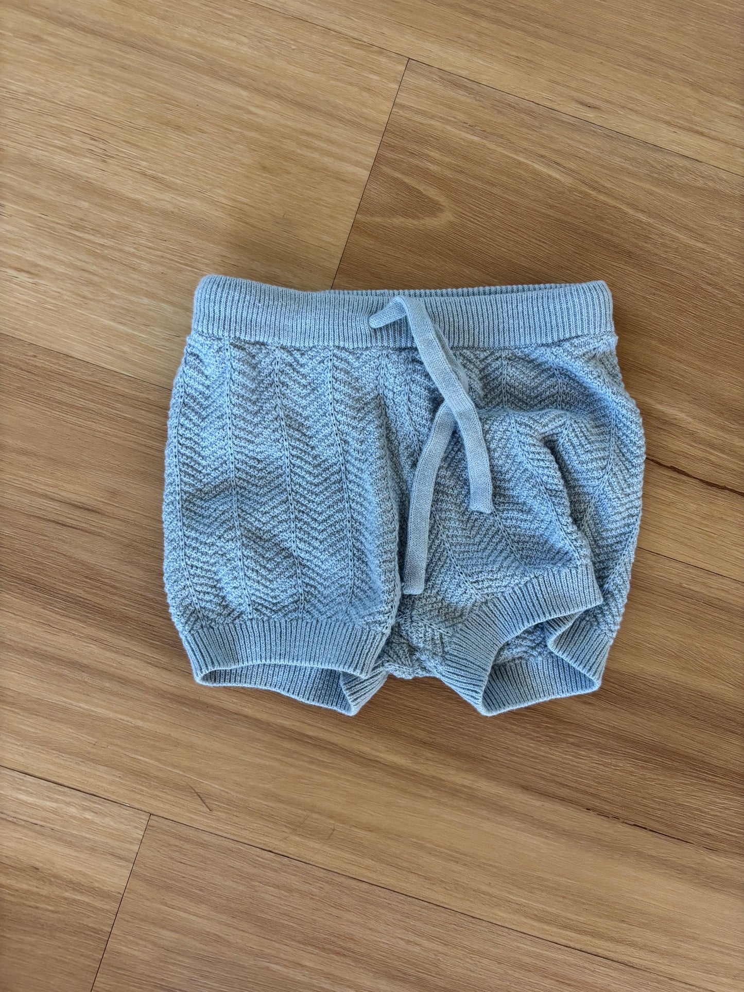 EUC Size 000 - Baby Berry