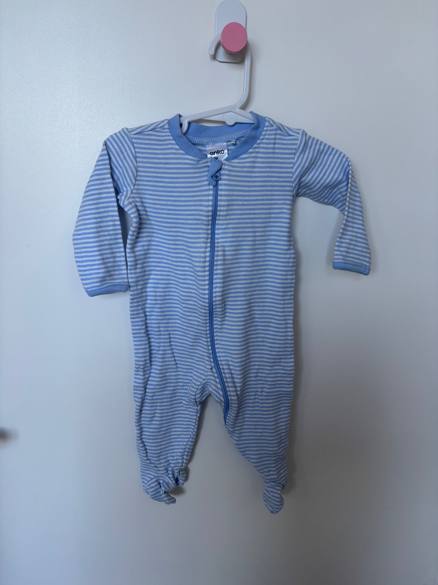 EUC - Size 00 - Anko