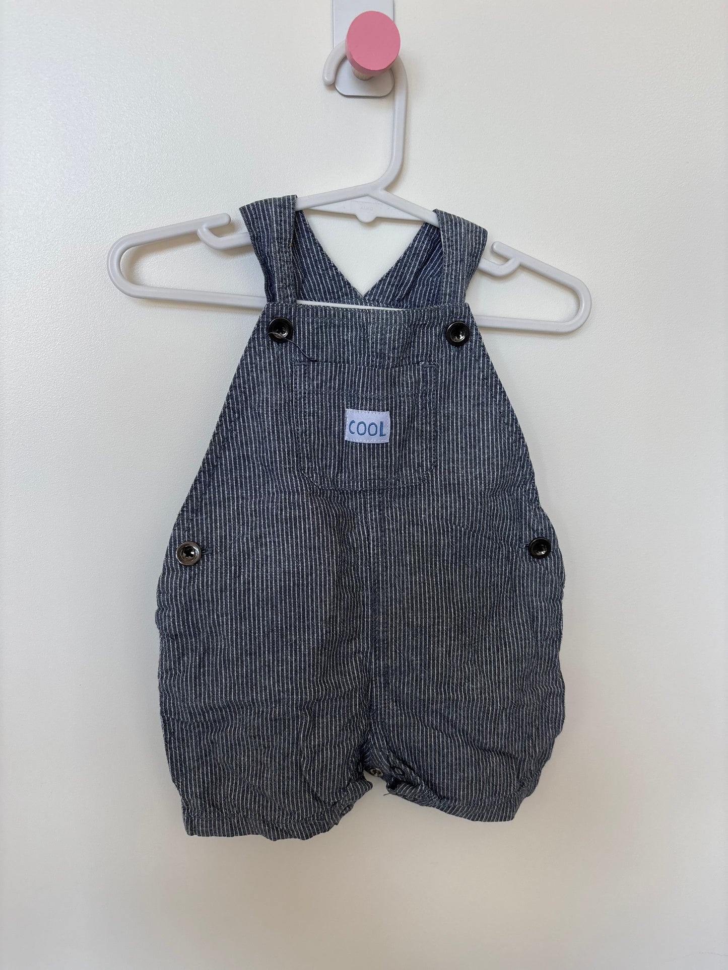 EUC - Size 00 -