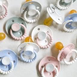 CMC 'Bubble' Dummies Oatmeal + Almond: Size 1