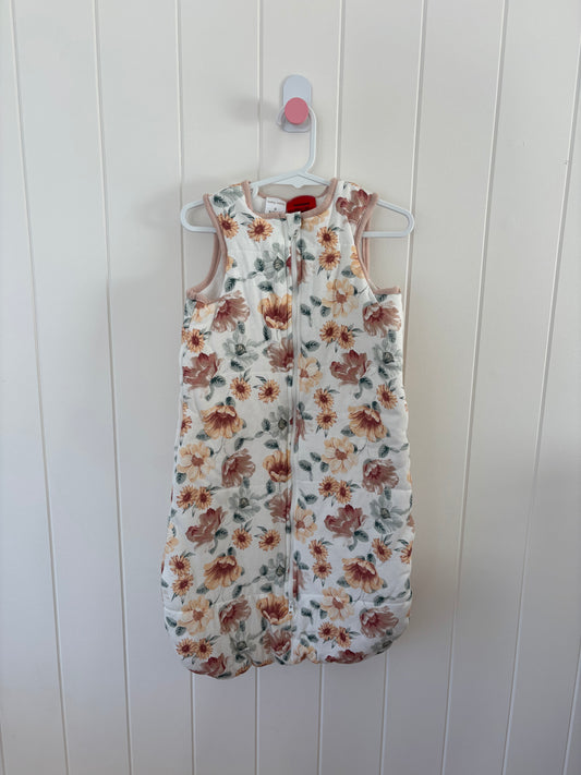 EUC - Size 0 - Baby Berry