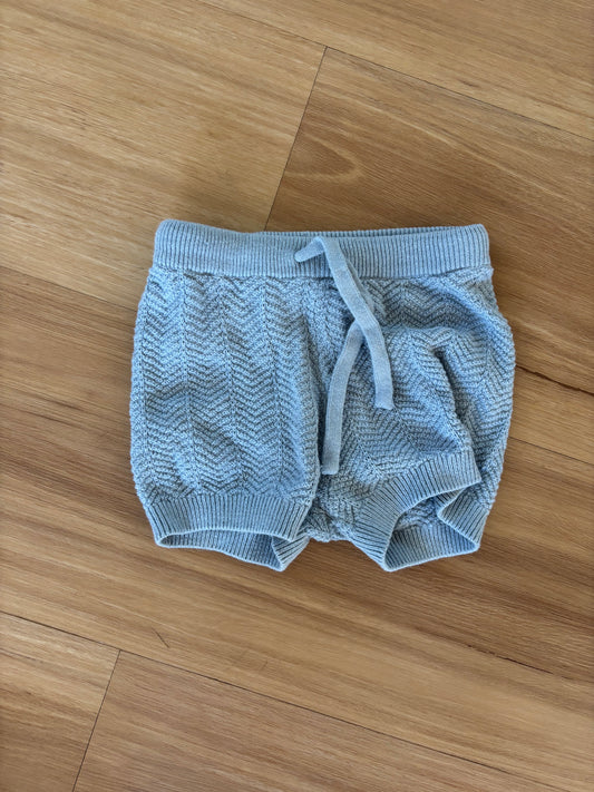 EUC Size 000 - Baby Berry
