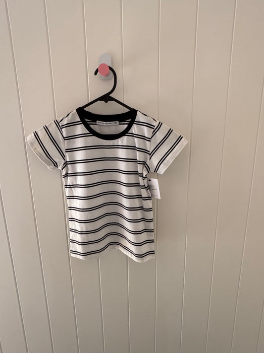 BNWT - Size 6 - Betty Basics
