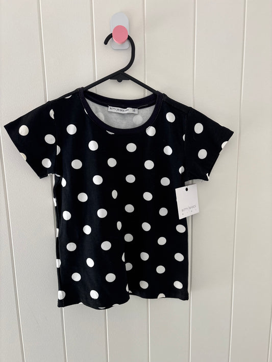 BNWT - Size 6 - Betty Basics