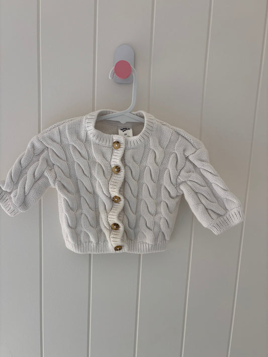 EUC - Size 00 - Baby Berry