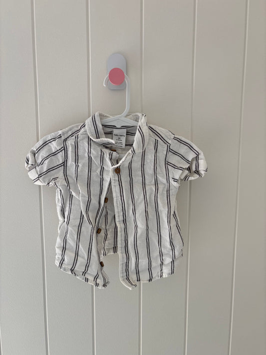 EUC - Size 0 - Baby Berry