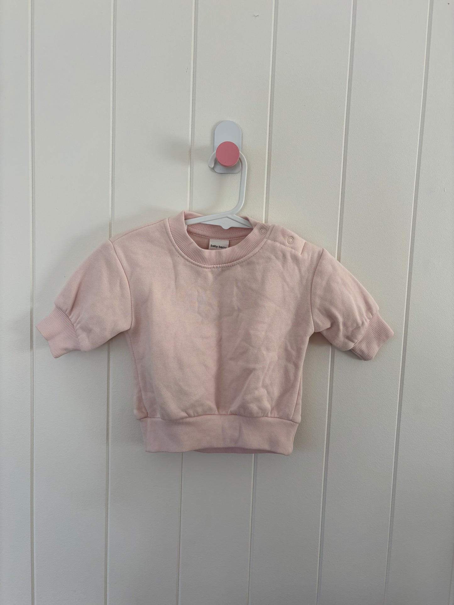 EUC - Size 000 - Baby /berry