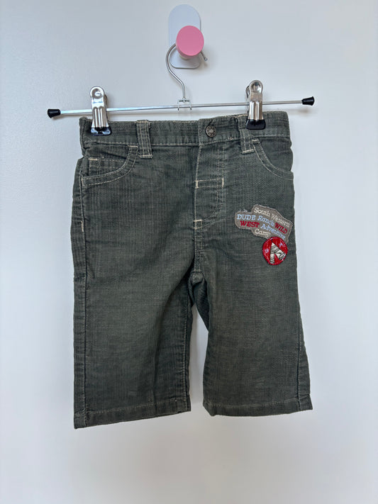 EUC - Size 00 -